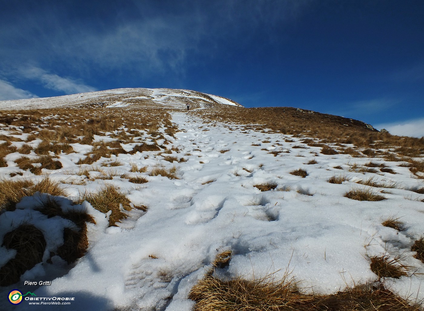 23 Dal Sant'Amate saliamo al Bregagnino con neve.JPG